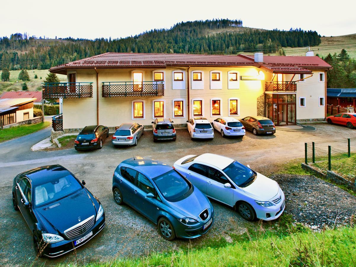 Penzion Salamander Mlynky Esterno foto